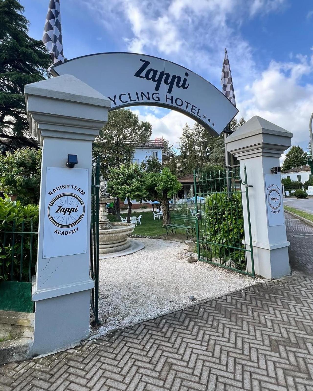 Zappi Cycling Hotel Riolo Terme Kültér fotó